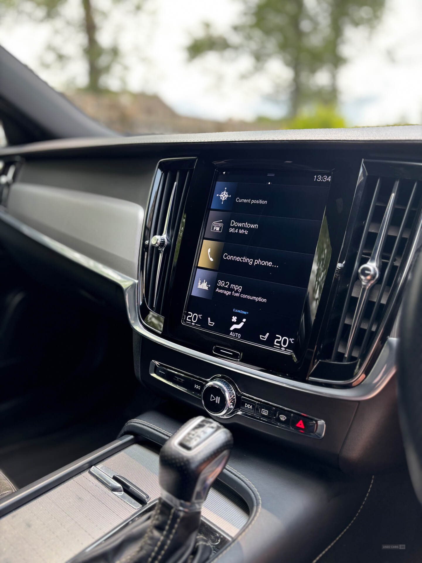 Oct 2018 Volvo V90 2.0 D4 R DESIGN 5dr Geartronic