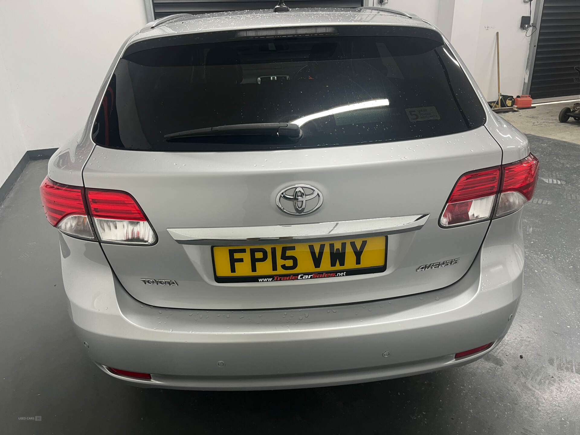 May 2015 Toyota Avensis 2.0 D-4D Icon Business Edition 5dr