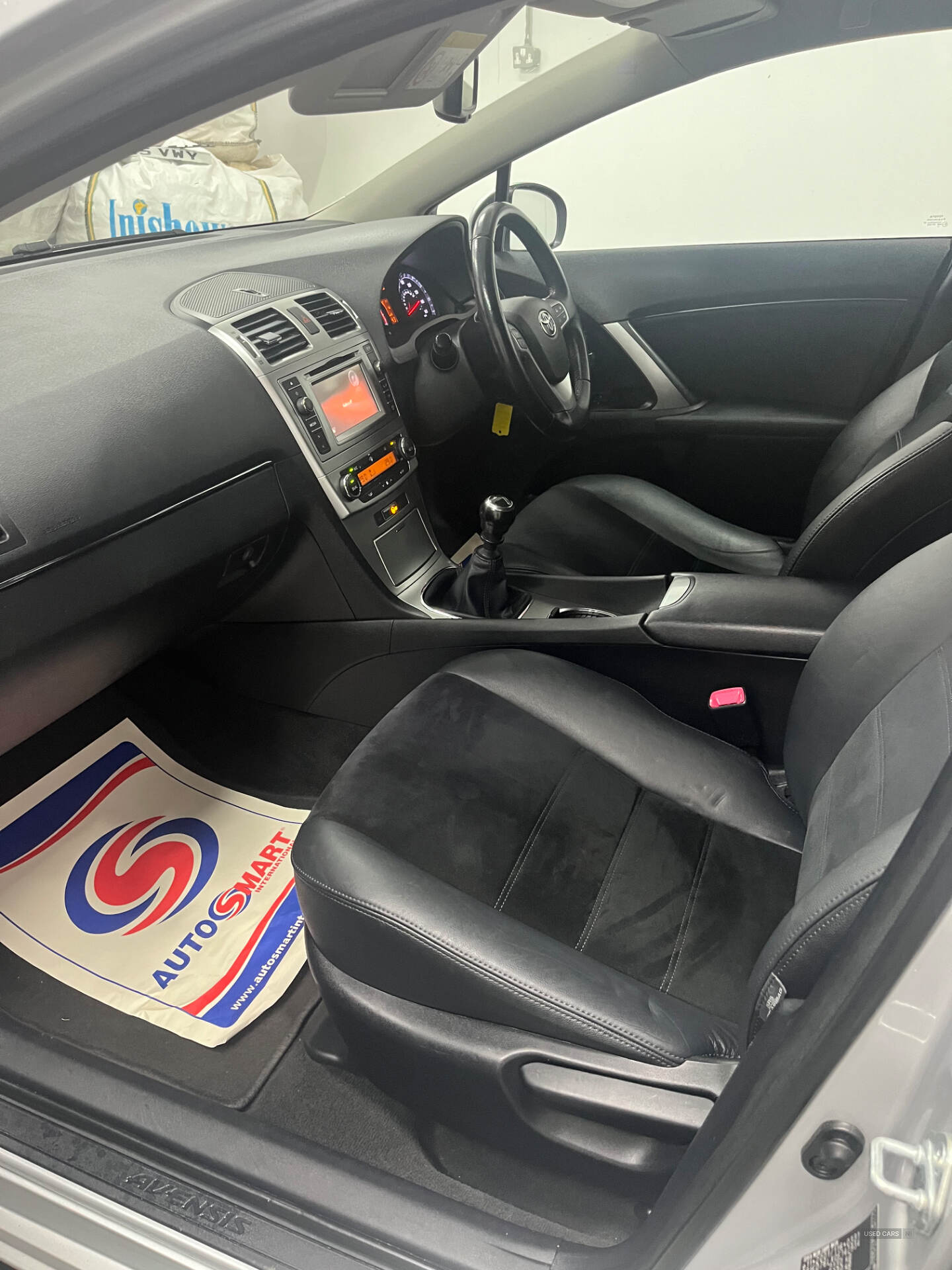 May 2015 Toyota Avensis 2.0 D-4D Icon Business Edition 5dr