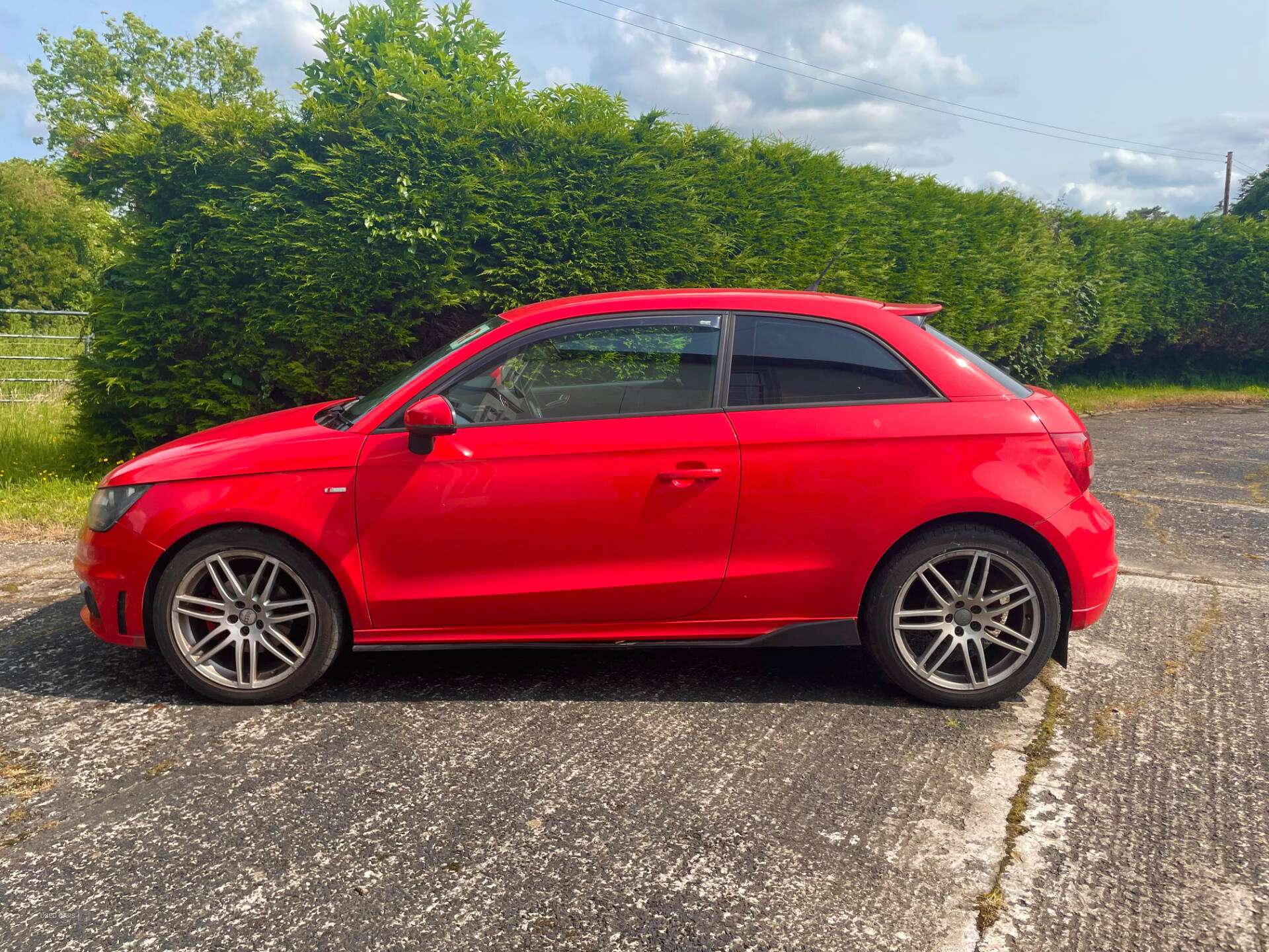 Jun 2011 Audi A1 1.6 TDI S Line 3dr