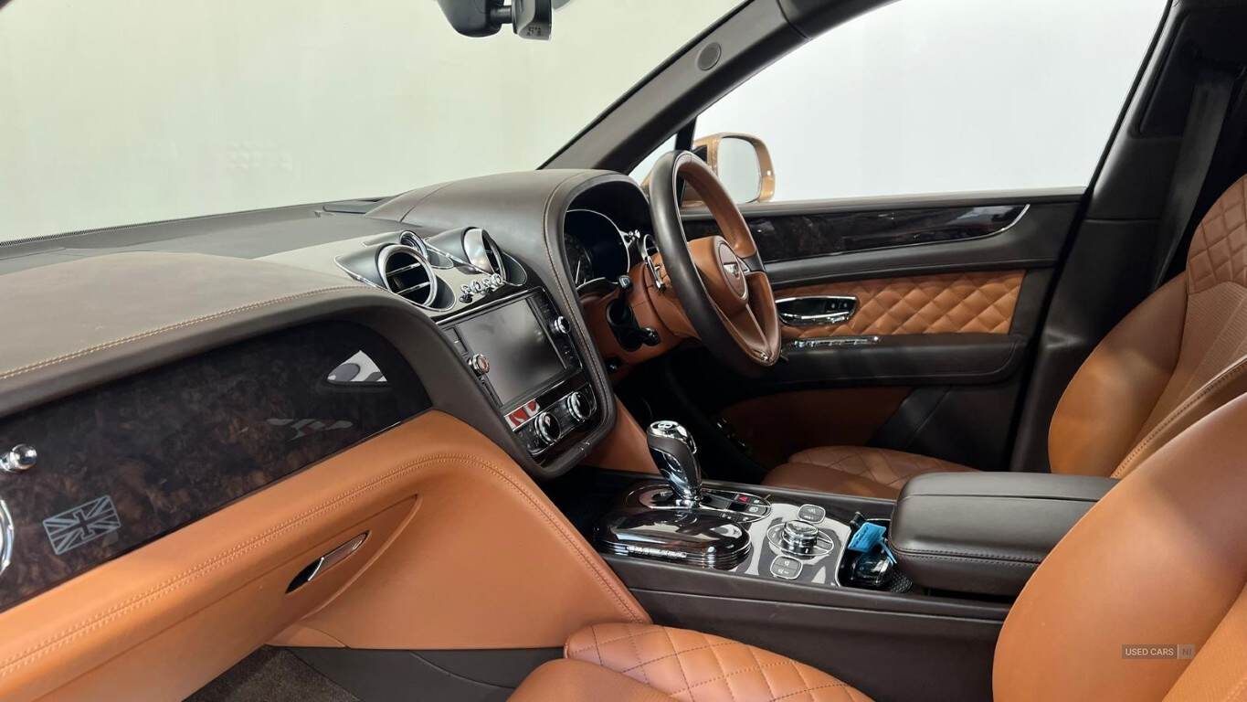  2016 Bentley Bentayga Base