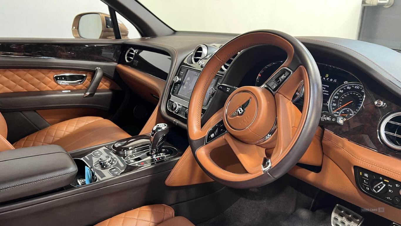  2016 Bentley Bentayga Base