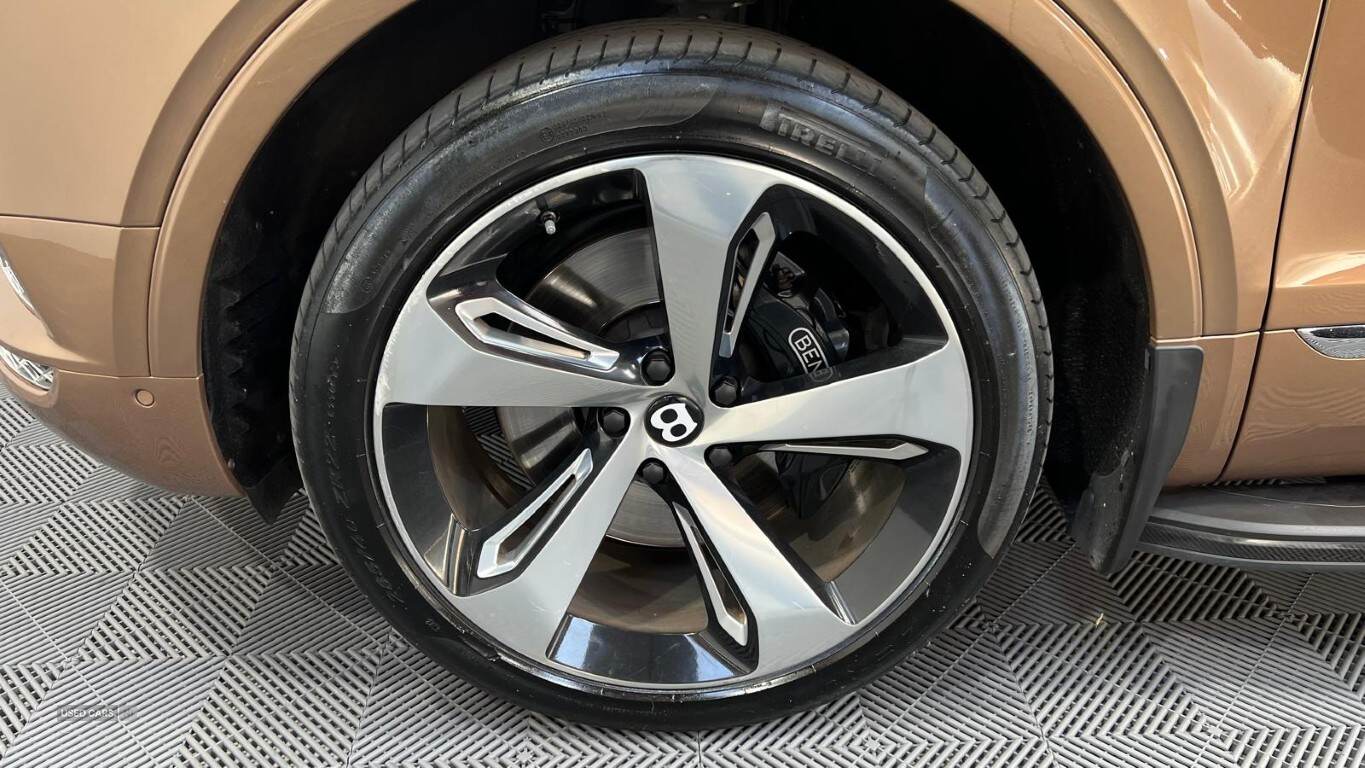  2016 Bentley Bentayga Base