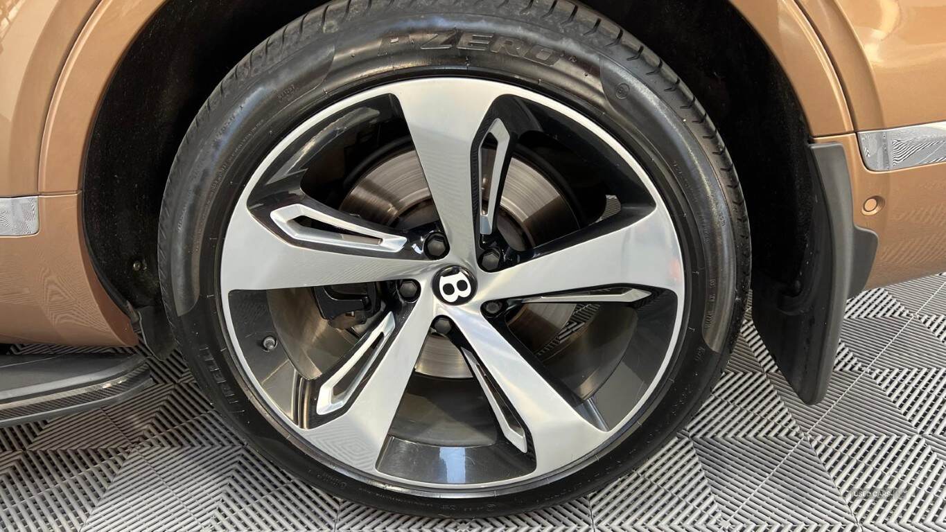  2016 Bentley Bentayga Base