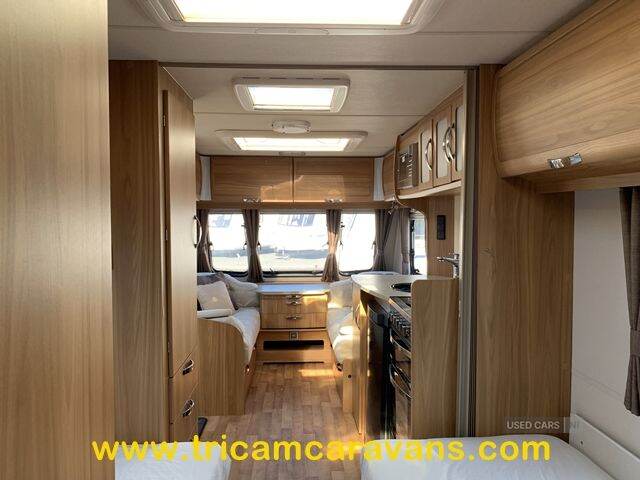  2014 Lunar Clubman SB, Twin Fixed Beds