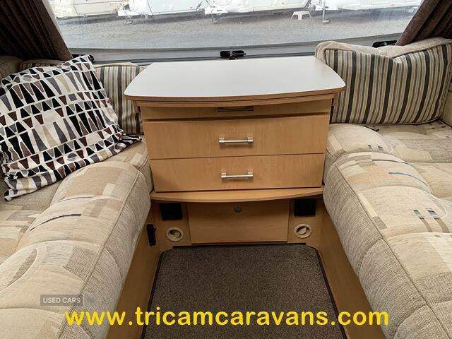 2010 Elddis Elusion 452/2, Lightweight and Compact