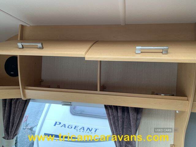 2010 Elddis Elusion 452/2, Lightweight and Compact