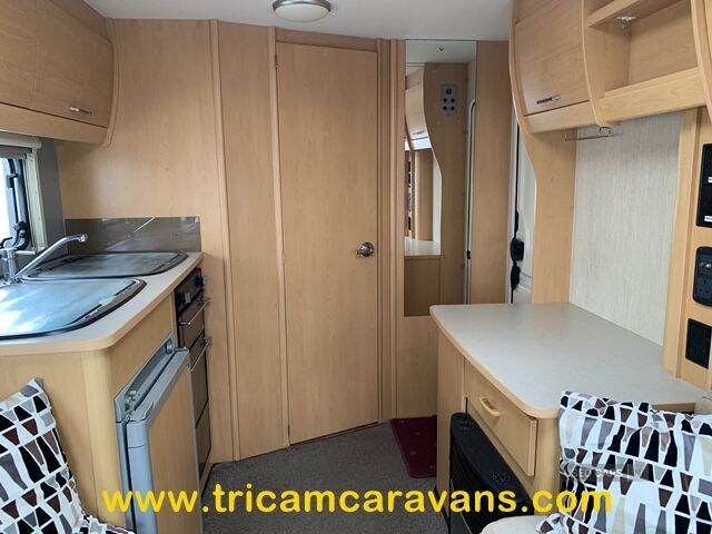 2010 Elddis Elusion 452/2, Lightweight and Compact