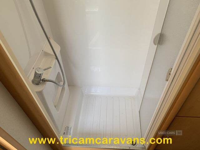 2010 Elddis Elusion 452/2, Lightweight and Compact