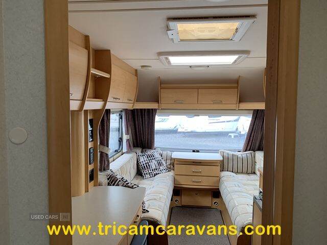 2010 Elddis Elusion 452/2, Lightweight and Compact