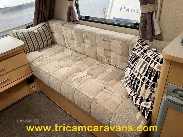 2010 Elddis Elusion 452/2, Lightweight and Compact