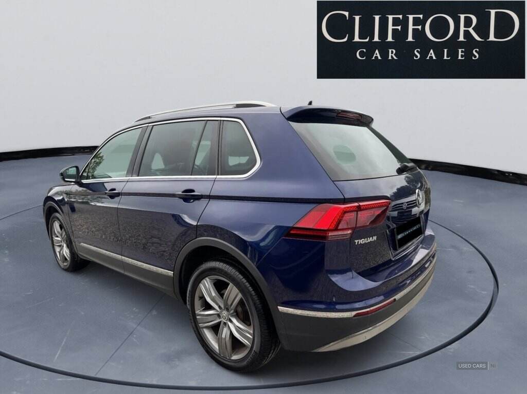 Oct 2017 Volkswagen Tiguan 2.0 TDi 150 4Motion SEL 5dr