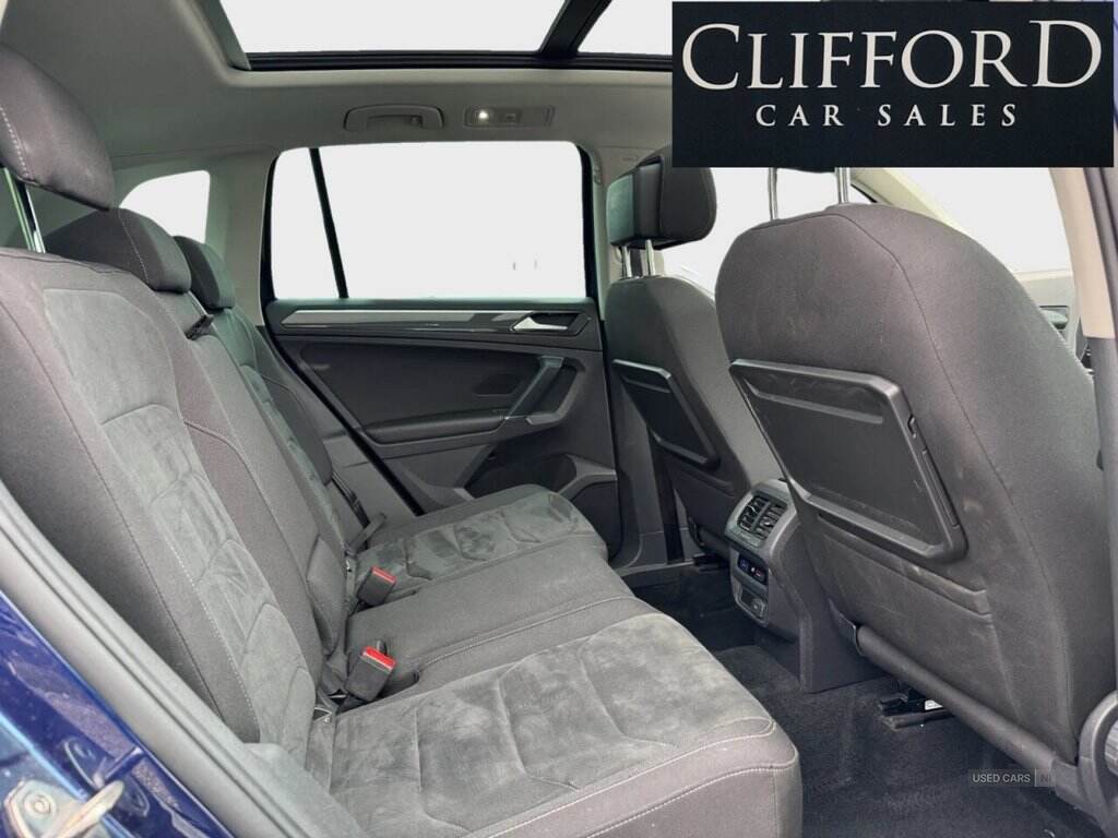 Oct 2017 Volkswagen Tiguan 2.0 TDi 150 4Motion SEL 5dr