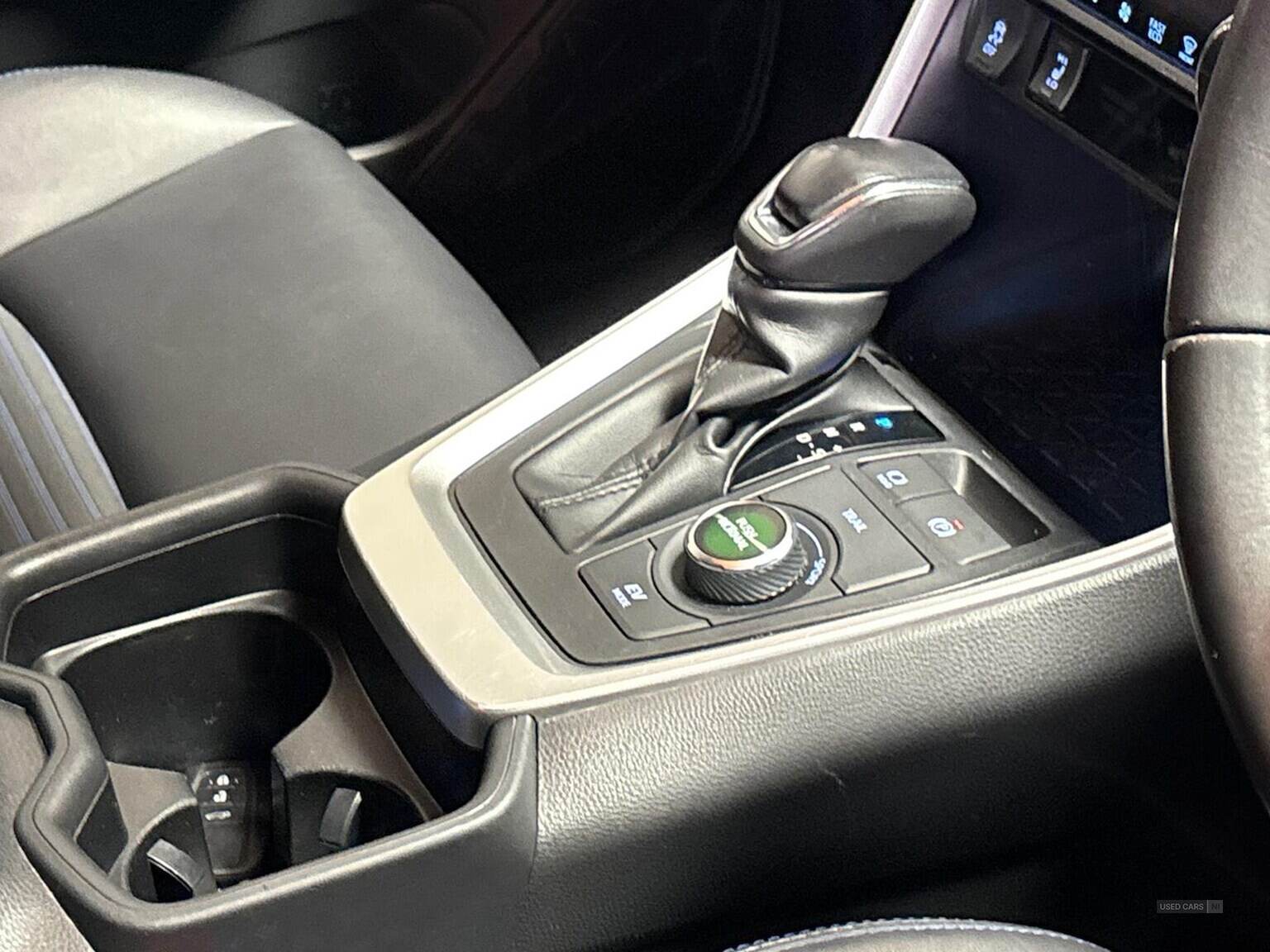 Oct 2019 Toyota RAV4 2.5 Vvt-I Hybrid Dynamic 5Dr Cvt