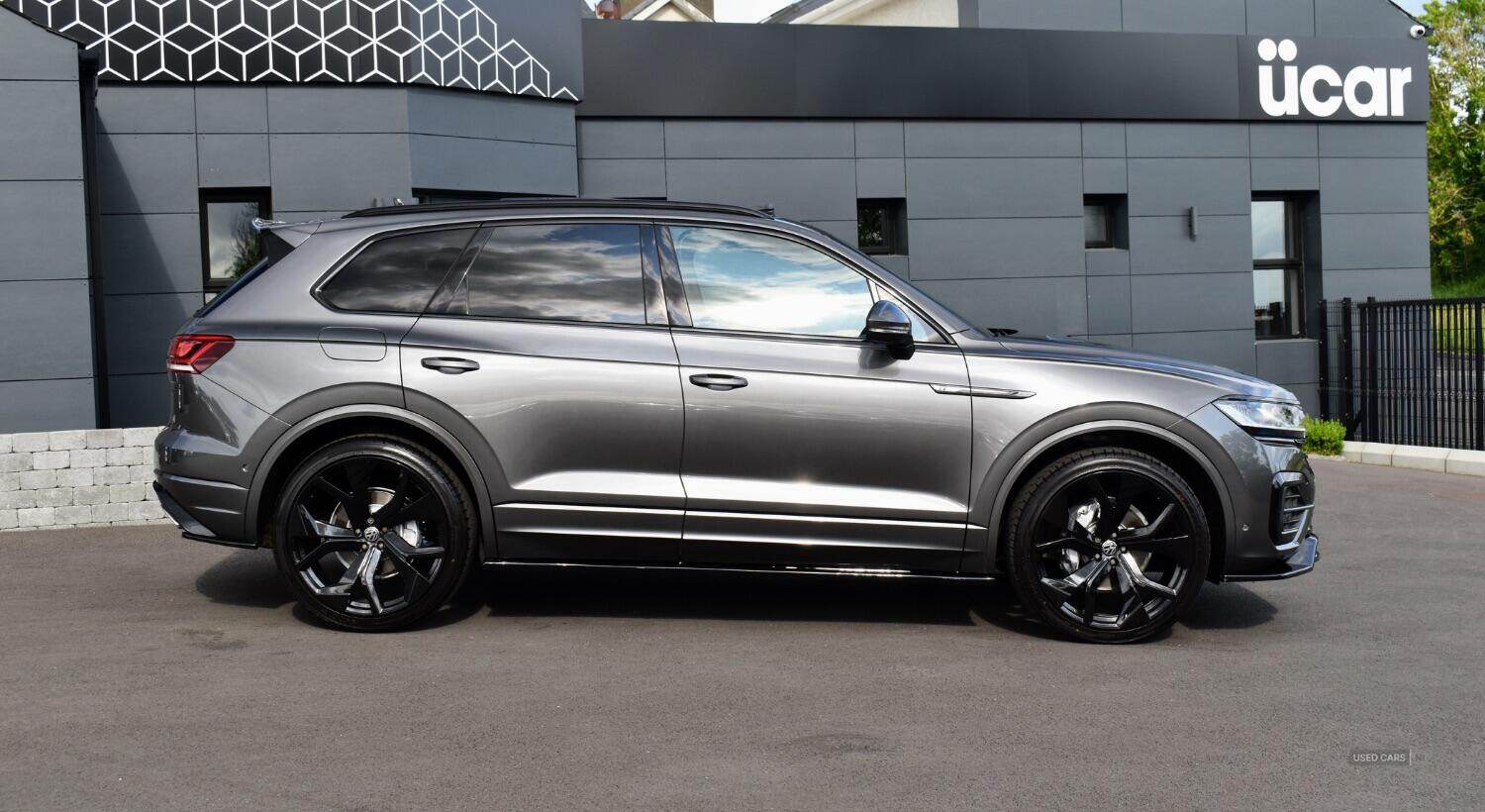 2019 Volkswagen Touareg 3.0 TDI V6 R-Line