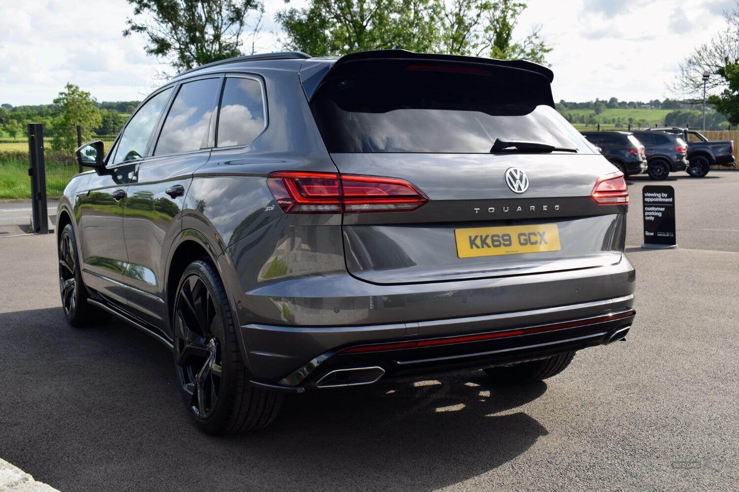2019 Volkswagen Touareg 3.0 TDI V6 R-Line