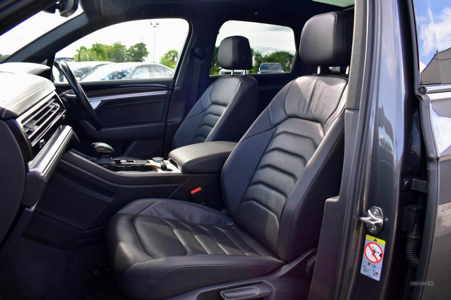 2019 Volkswagen Touareg 3.0 TDI V6 R-Line