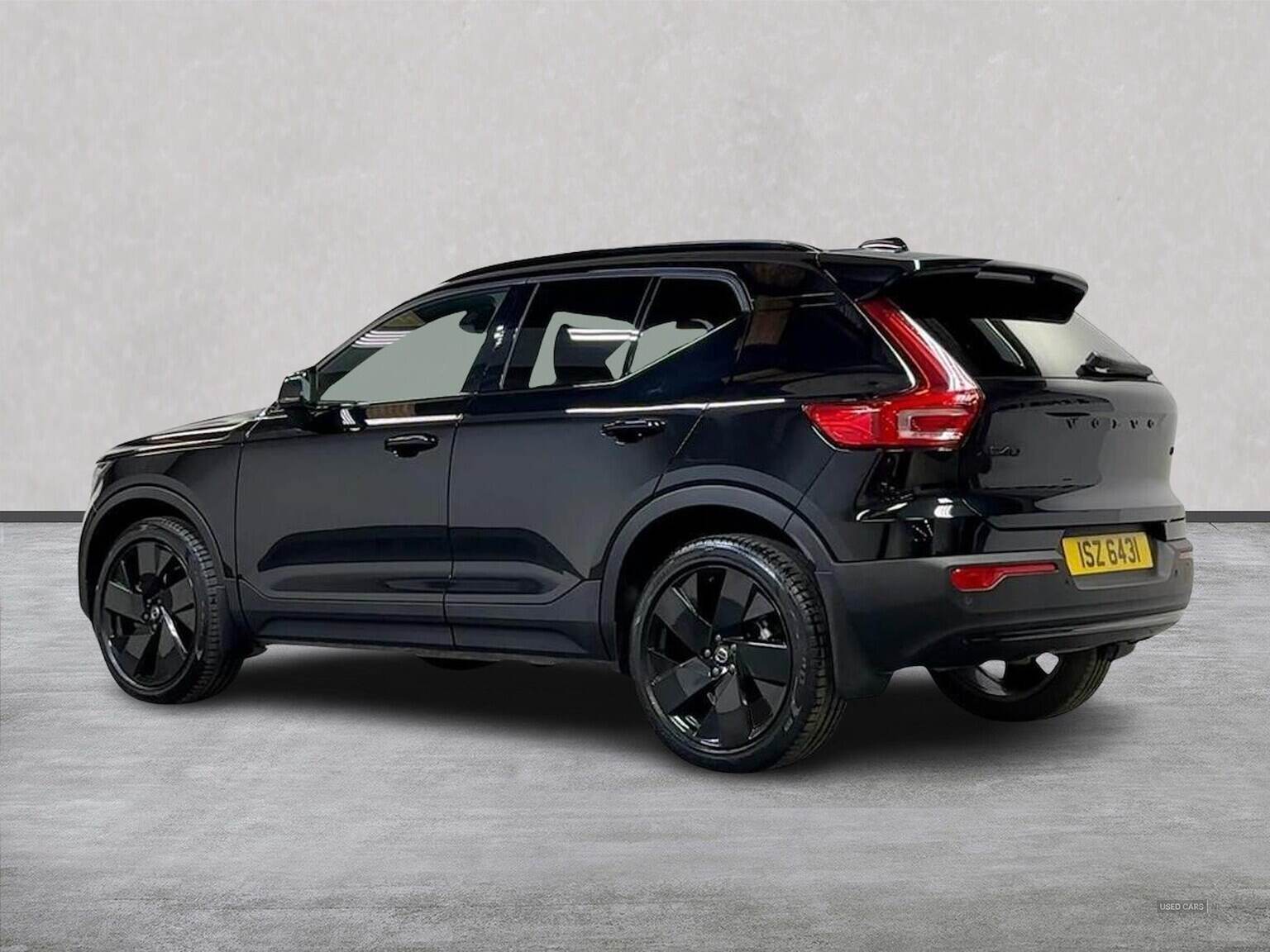 Nov 2024 Volvo XC40 2.0 B4P Plus Black Edition 5Dr Auto