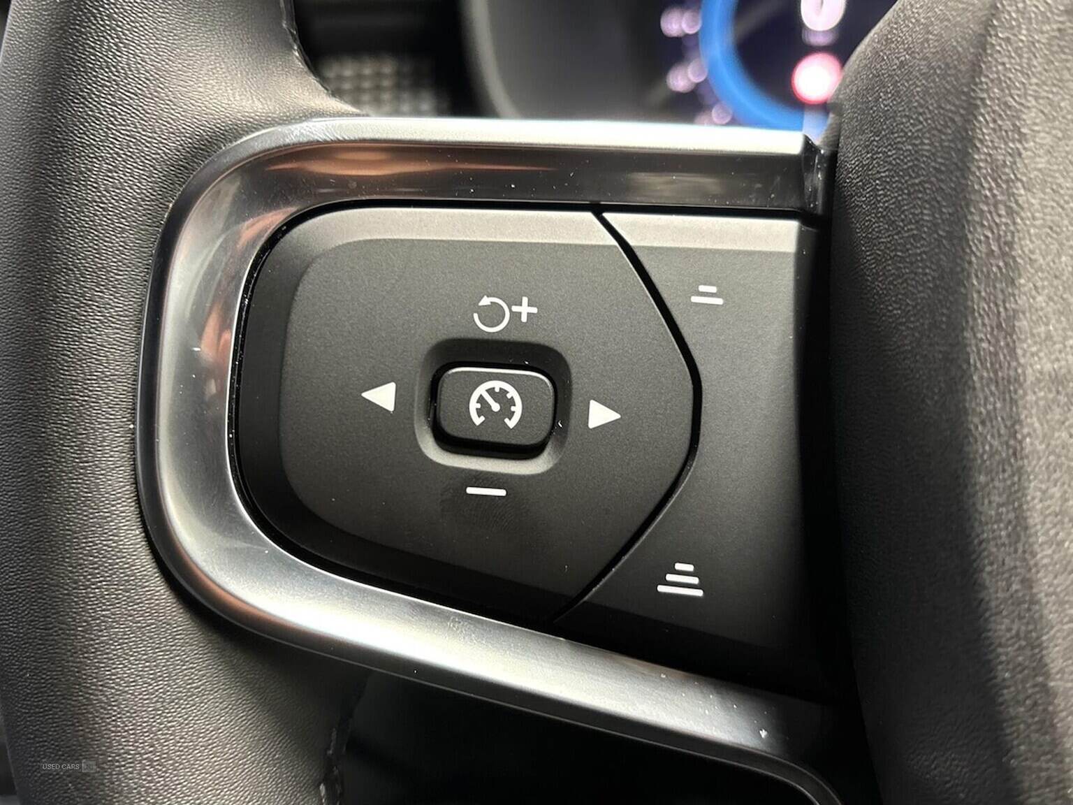 Nov 2024 Volvo XC40 2.0 B4P Plus Black Edition 5Dr Auto