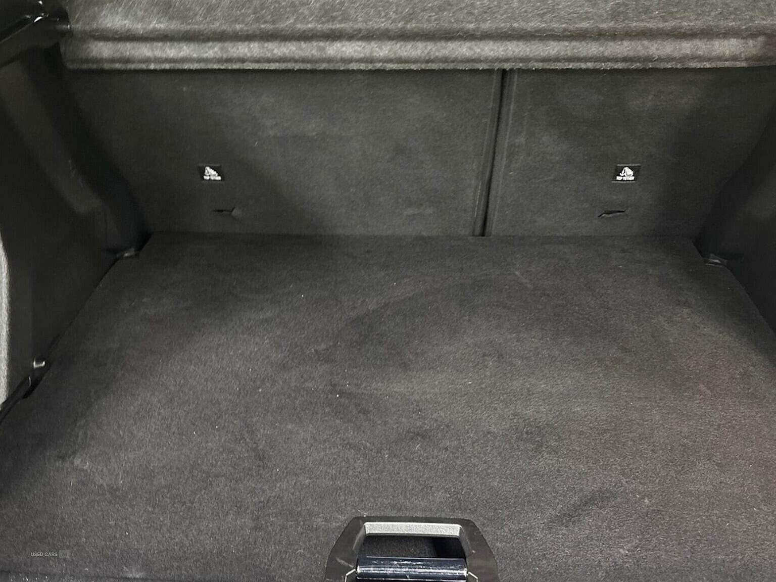 Dec 2021 Peugeot 2008 1.2 Puretech Allure Premium 5Dr