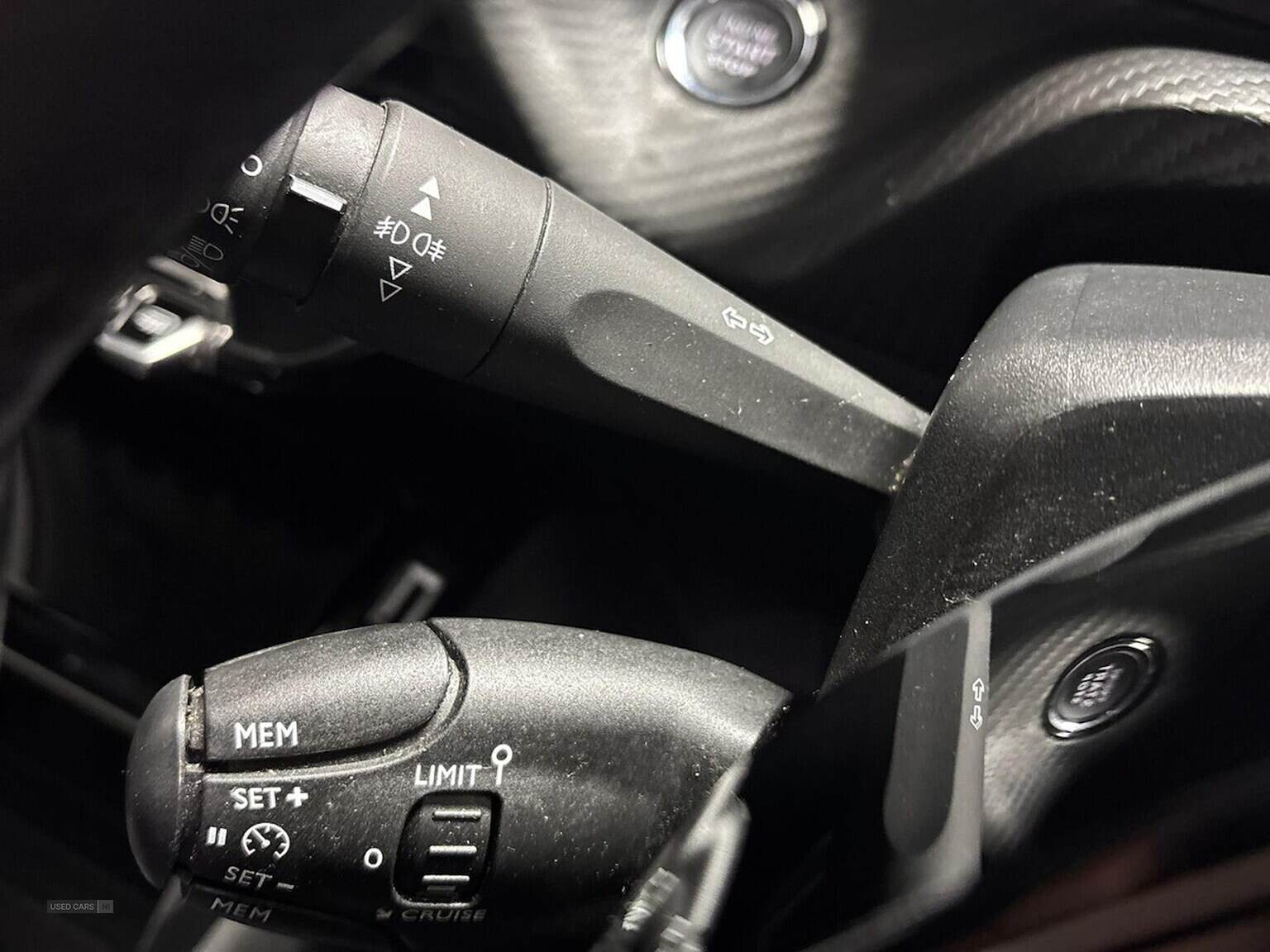 Dec 2021 Peugeot 2008 1.2 Puretech Allure Premium 5Dr