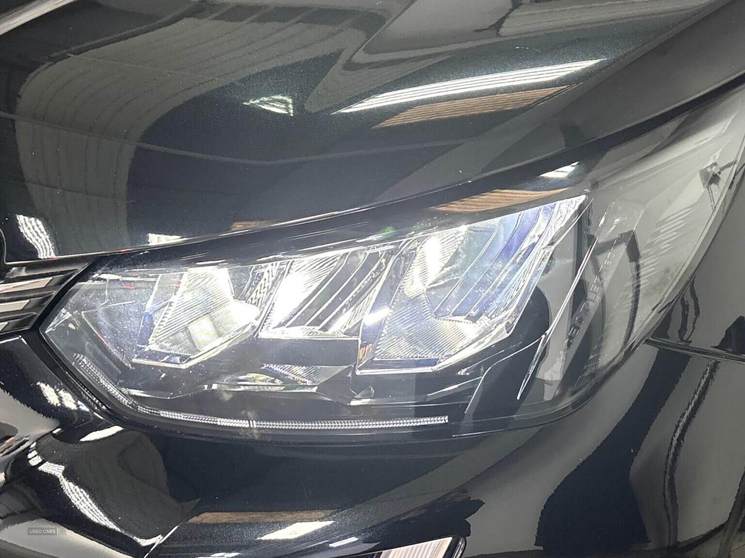 Dec 2021 Peugeot 2008 1.2 Puretech Allure Premium 5Dr