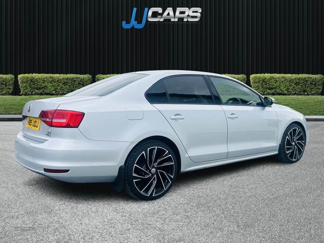 Jun 2015 Volkswagen Jetta 2.0 TDI SE 4dr DSG