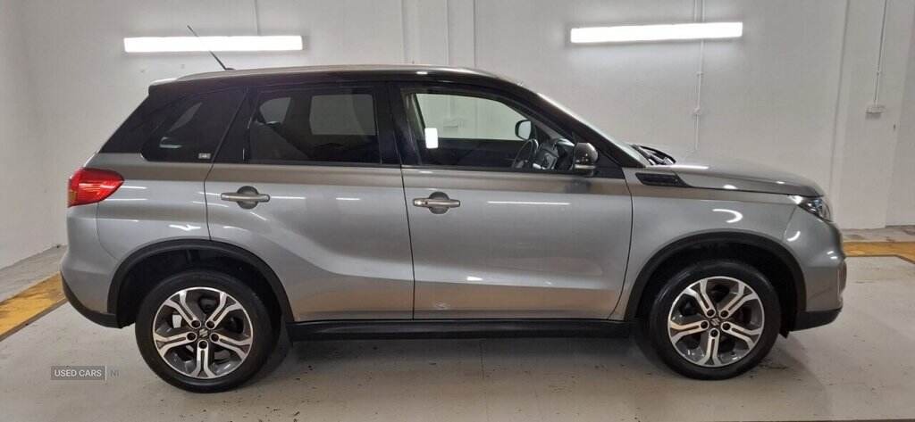 Oct 2015 Suzuki Vitara 1.6 SZ5 5dr