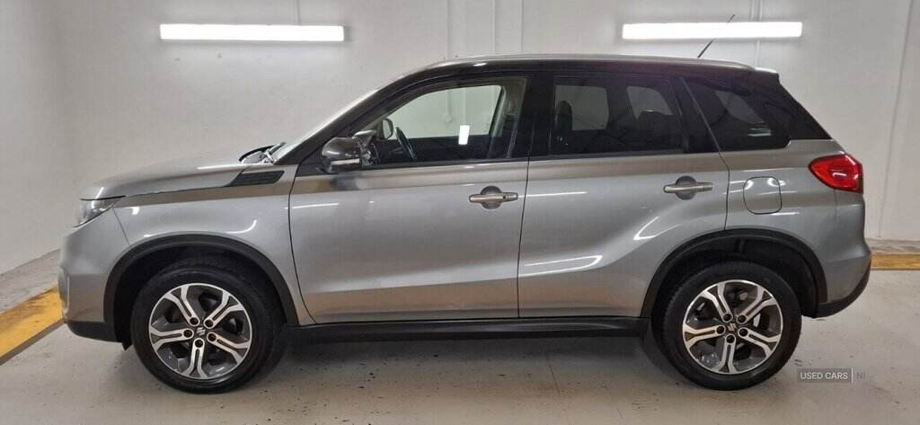 Oct 2015 Suzuki Vitara 1.6 SZ5 5dr