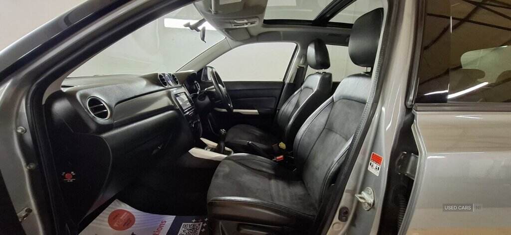 Oct 2015 Suzuki Vitara 1.6 SZ5 5dr