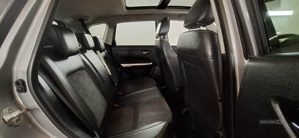 Oct 2015 Suzuki Vitara 1.6 SZ5 5dr