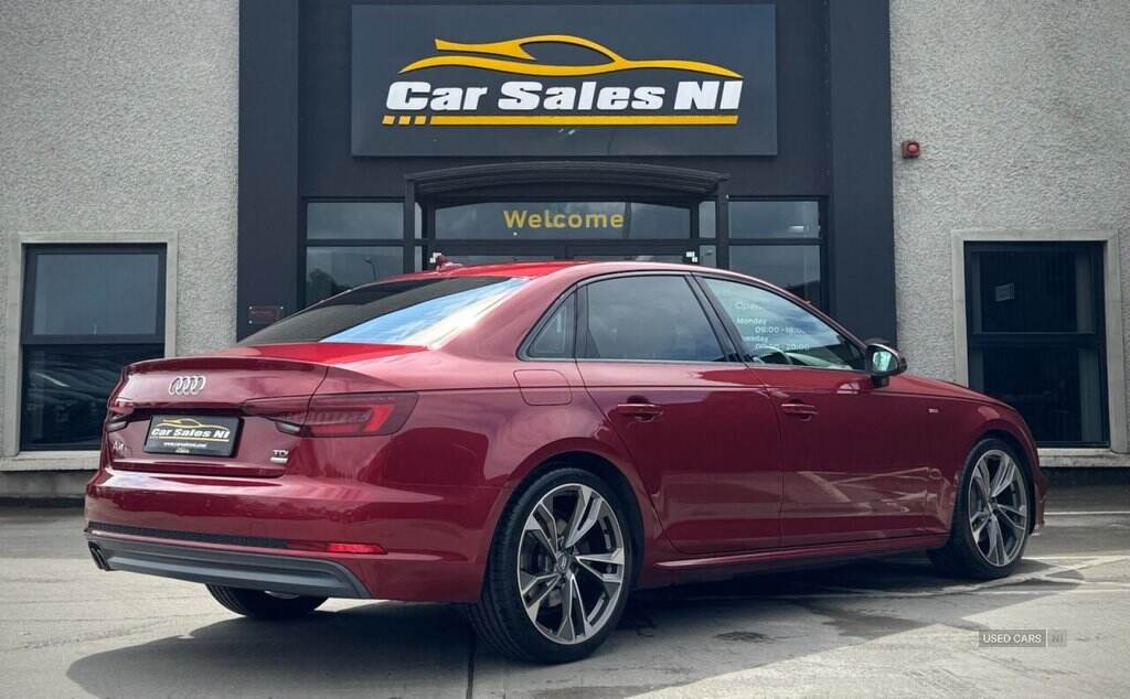 Jan 2018 Audi A4 2.0 TDI Ultra 190 S Line 4dr