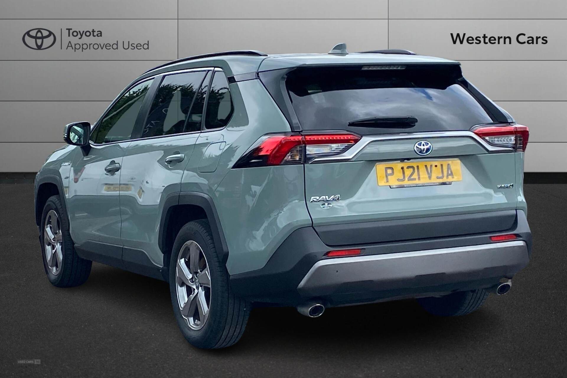 May 2021 Toyota RAV4 2.5 VVT-i Hybrid Design 5dr CVT 2WD