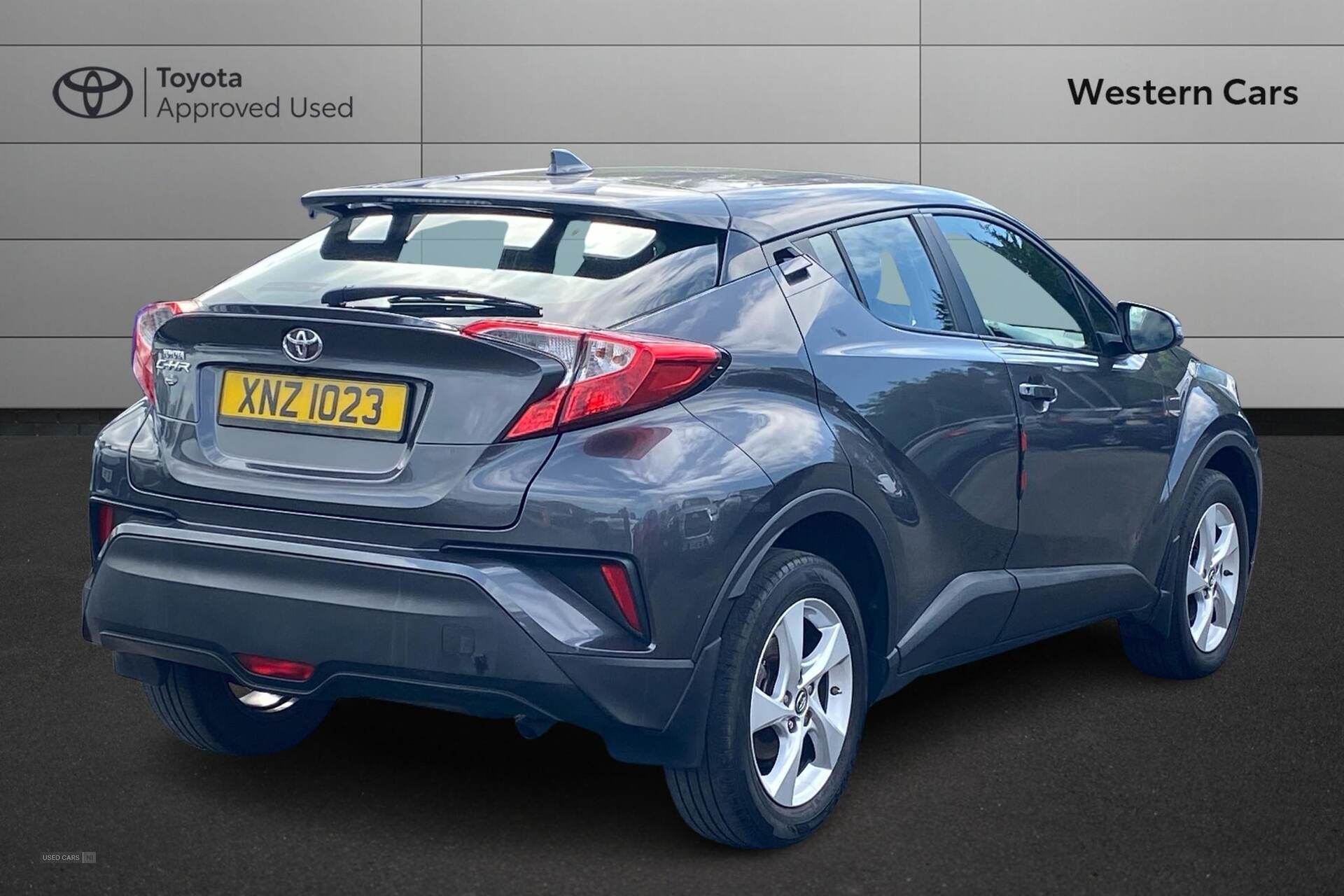Jun 2017 Toyota C-HR 1.2T Icon 5dr