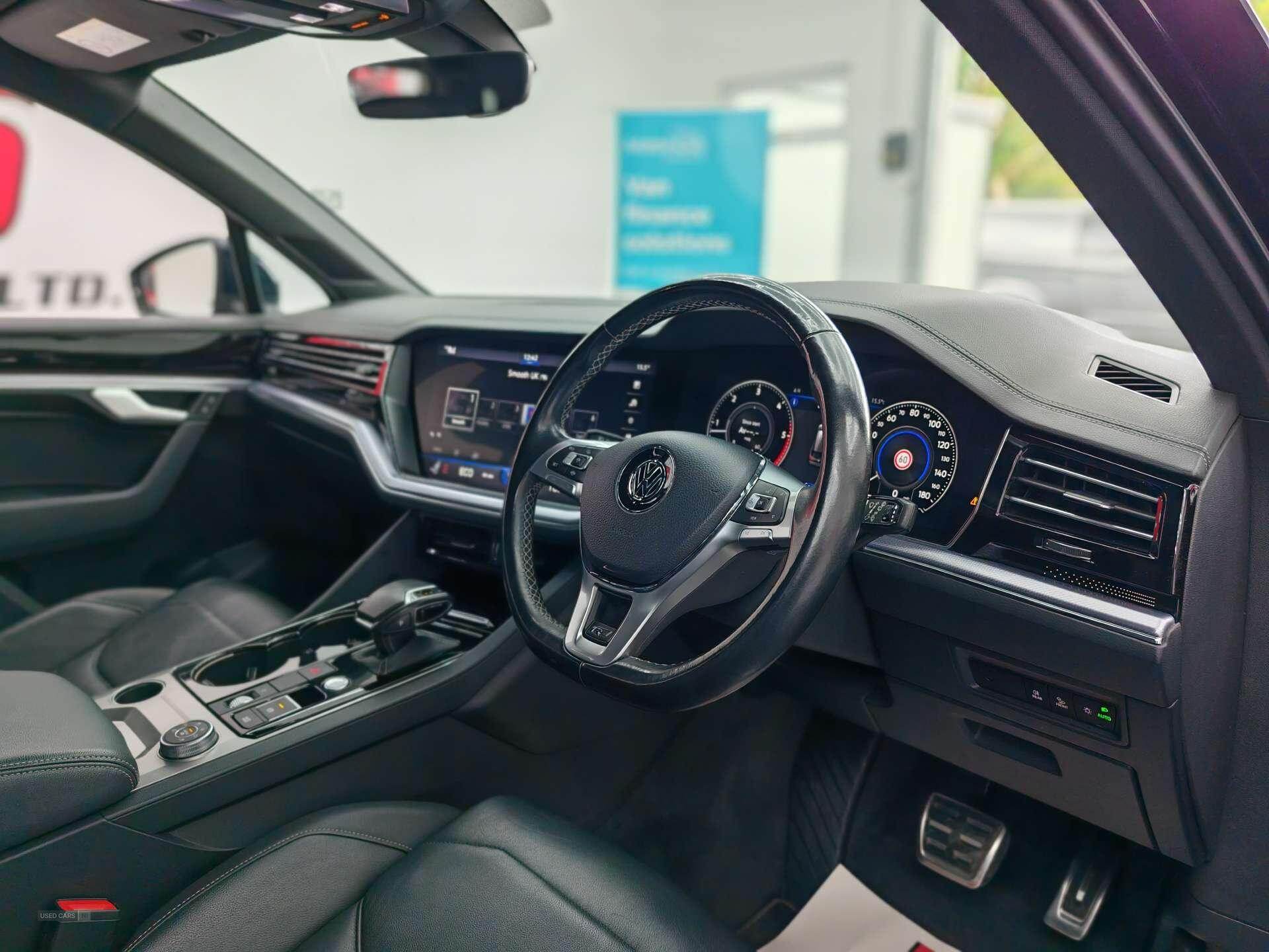 Apr 2019 Volkswagen Touareg 3.0 V6 TDI 4Motion R-Line Tech 5dr Tip Auto