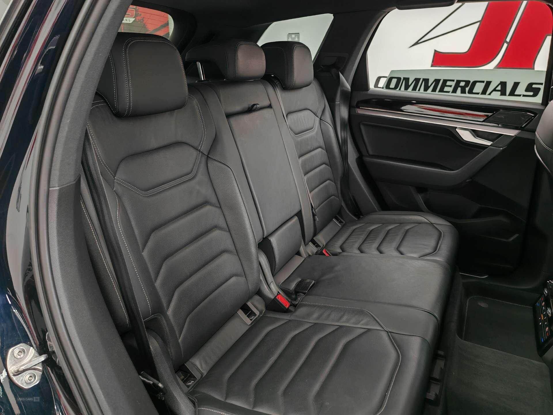 Apr 2019 Volkswagen Touareg 3.0 V6 TDI 4Motion R-Line Tech 5dr Tip Auto
