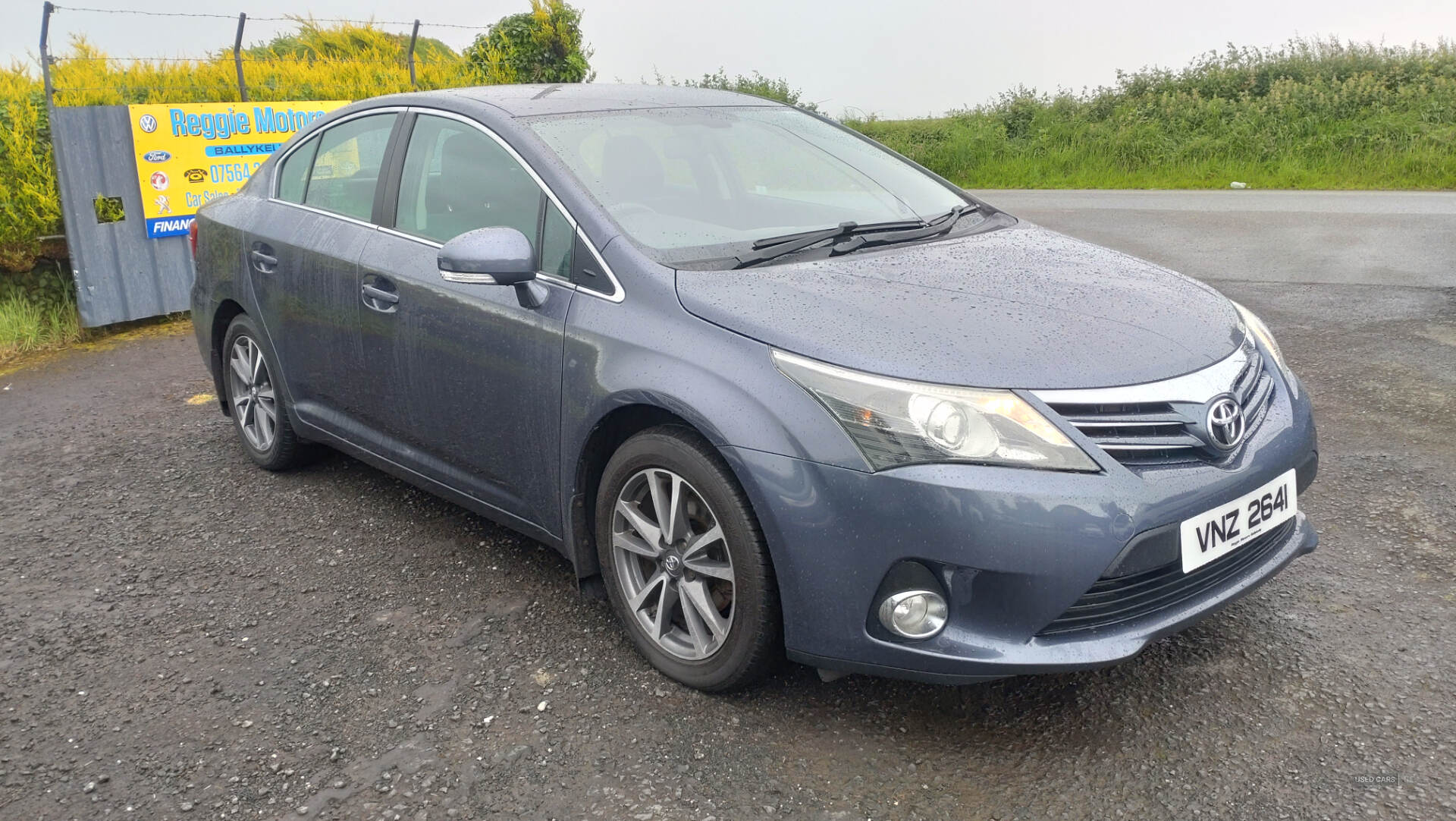 May 2015 Toyota Avensis 2.0 D-4D Icon Business Edition 4dr