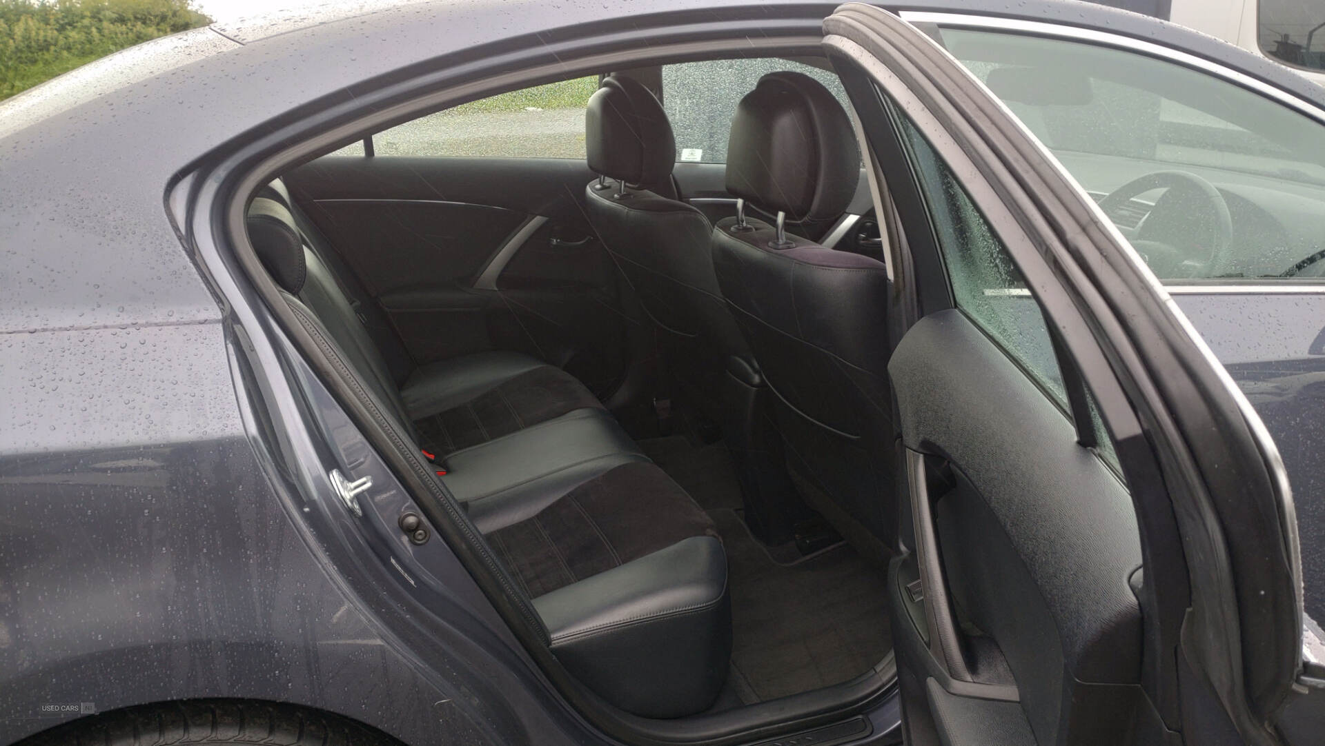May 2015 Toyota Avensis 2.0 D-4D Icon Business Edition 4dr