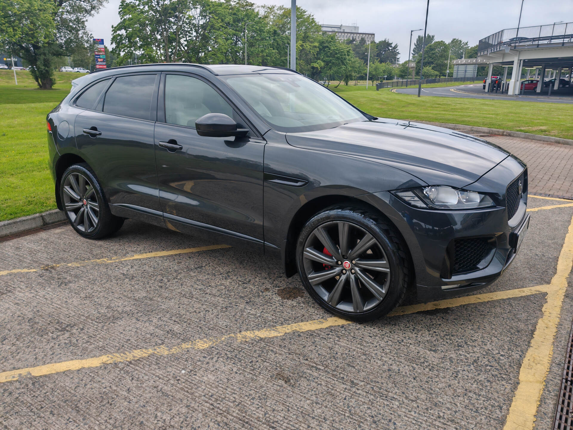 Jun 2017 Jaguar F-Pace 3.0d V6 S 5dr Auto AWD
