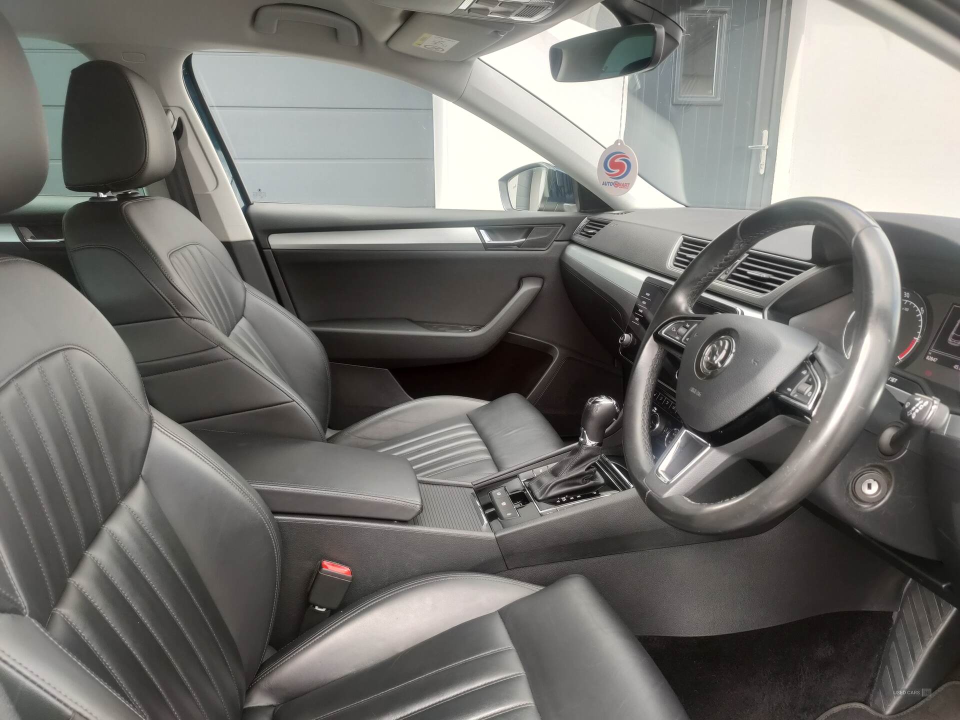 Apr 2019 Skoda Superb 2.0 TDI CR SE Technology 5dr DSG [7 Speed]