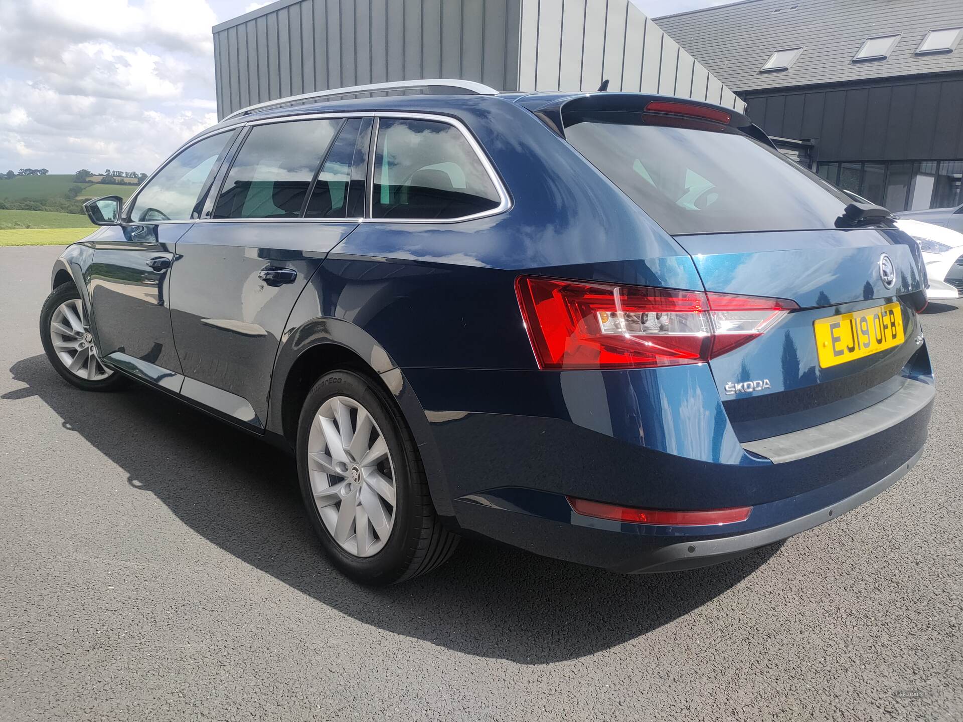 Apr 2019 Skoda Superb 2.0 TDI CR SE Technology 5dr DSG [7 Speed]