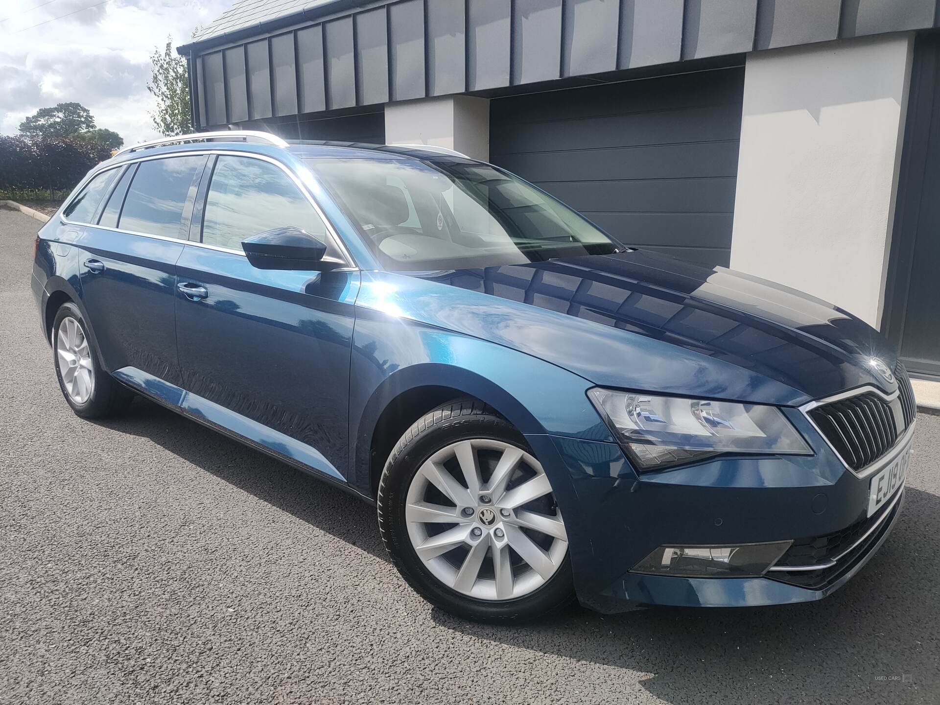 Apr 2019 Skoda Superb 2.0 TDI CR SE Technology 5dr DSG [7 Speed]