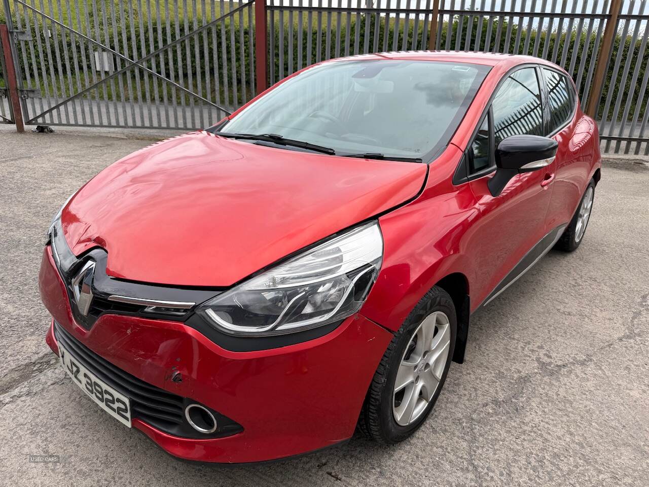 Mar 2016 Renault Clio 1.2 16V Dynamique Nav 5dr