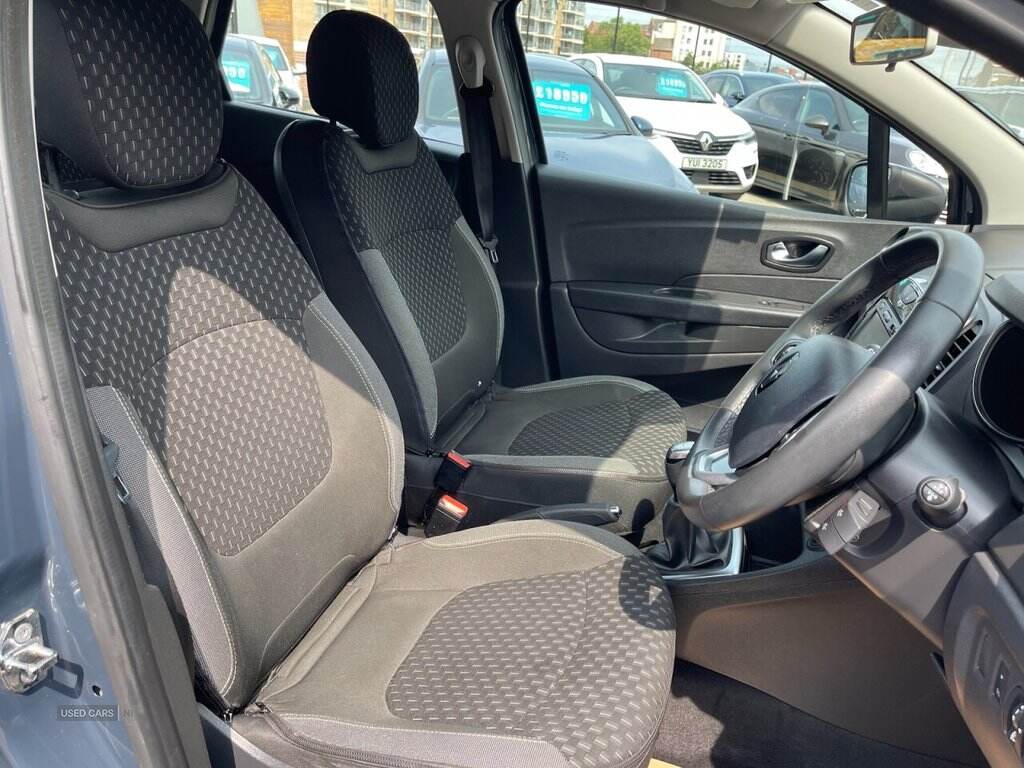 2018 Renault Captur 1.5 dCi ENERGY Dynamique Nav SUV 5dr Diesel Manual Euro 6 (s/s) (90 ps) ONLY 50732 GENUINE LOW MILES