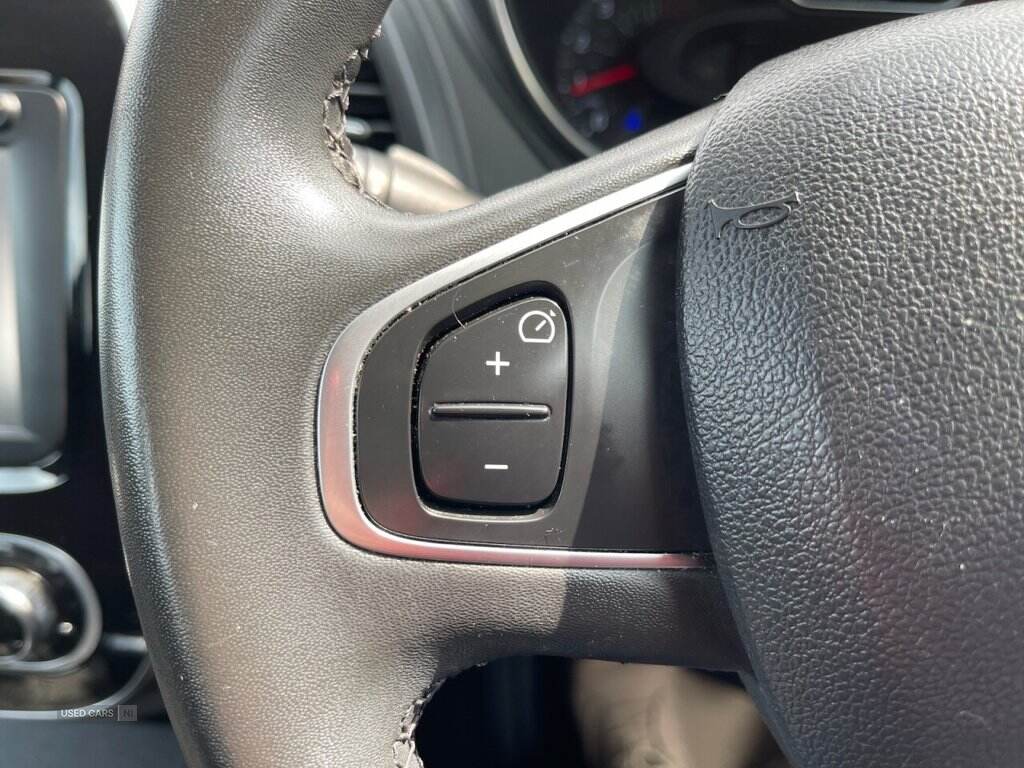 2018 Renault Captur 1.5 dCi ENERGY Dynamique Nav SUV 5dr Diesel Manual Euro 6 (s/s) (90 ps) ONLY 50732 GENUINE LOW MILES