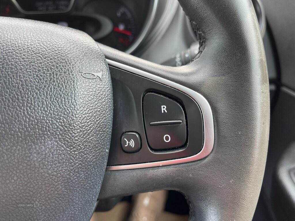 2018 Renault Captur 1.5 dCi ENERGY Dynamique Nav SUV 5dr Diesel Manual Euro 6 (s/s) (90 ps) ONLY 50732 GENUINE LOW MILES