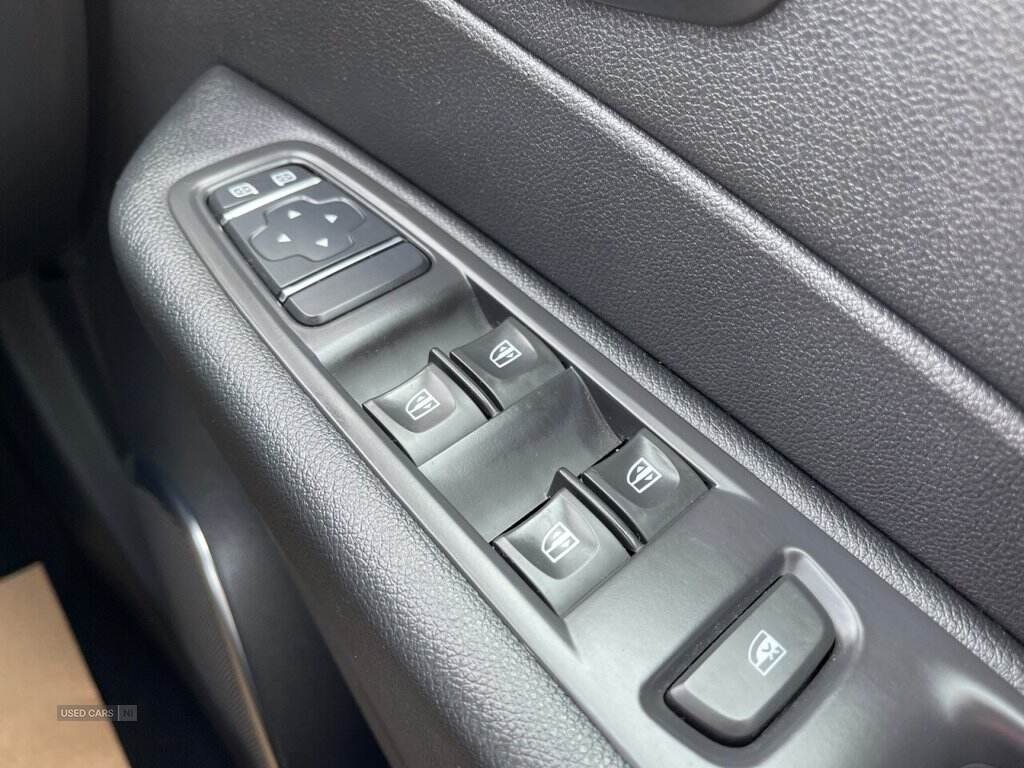 2018 Renault Captur 1.5 dCi ENERGY Dynamique Nav SUV 5dr Diesel Manual Euro 6 (s/s) (90 ps) ONLY 50732 GENUINE LOW MILES