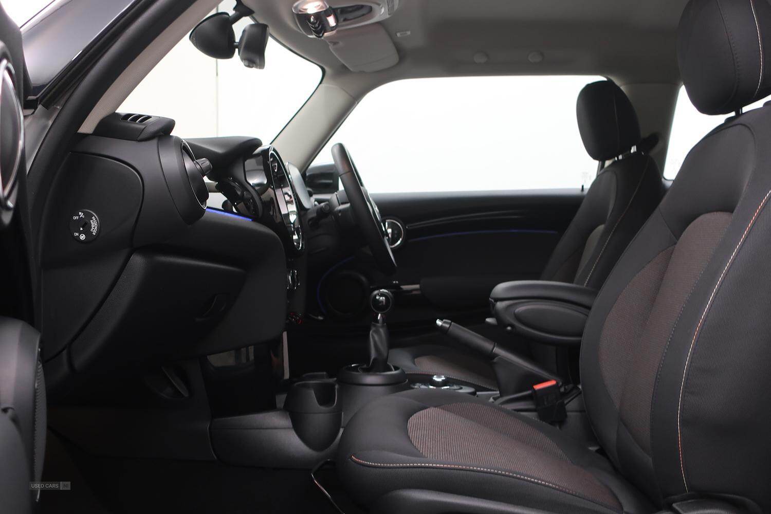 Feb 2022 MINI HATCHBACK 1.5 Cooper Classic 3dr