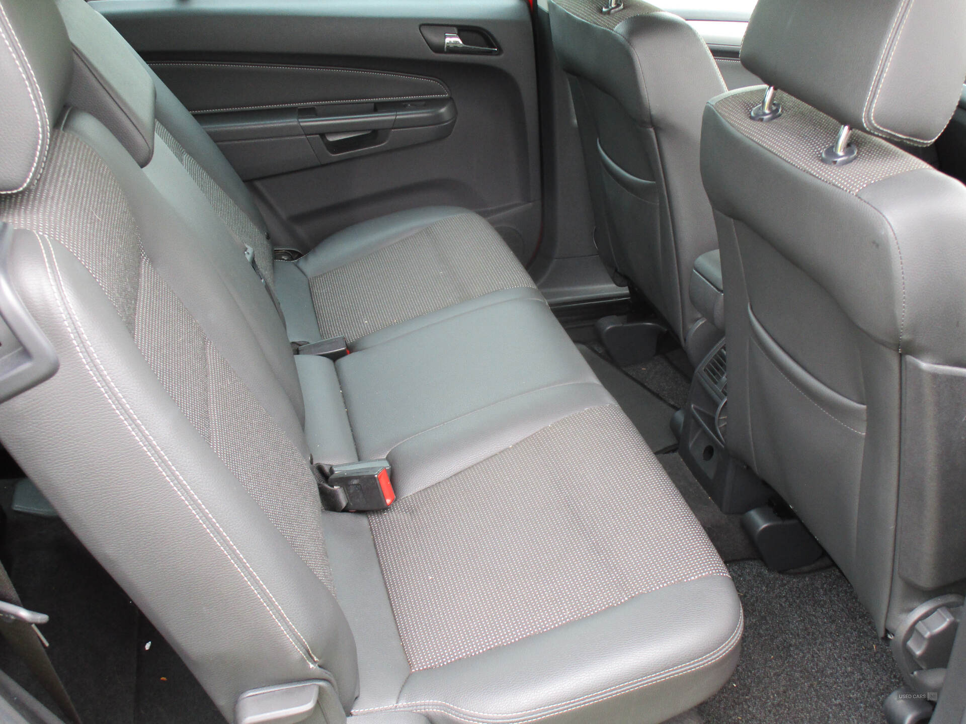 Jan 2012 Vauxhall Zafira 1.7 CDTi ecoFLEX Design [110] 5dr