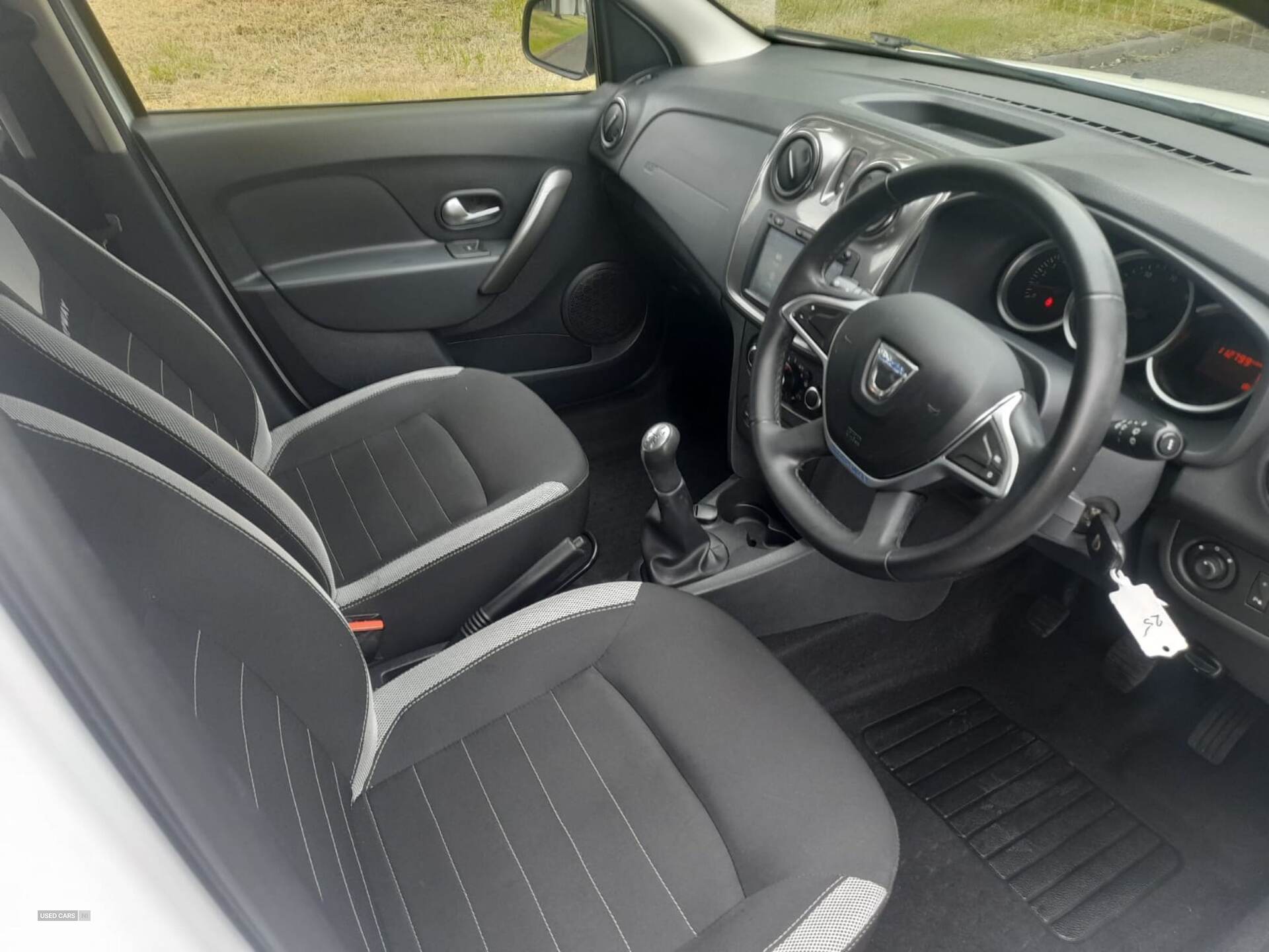Jun 2017 Dacia Sandero Stepway 1.5 dCi Laureate 5dr